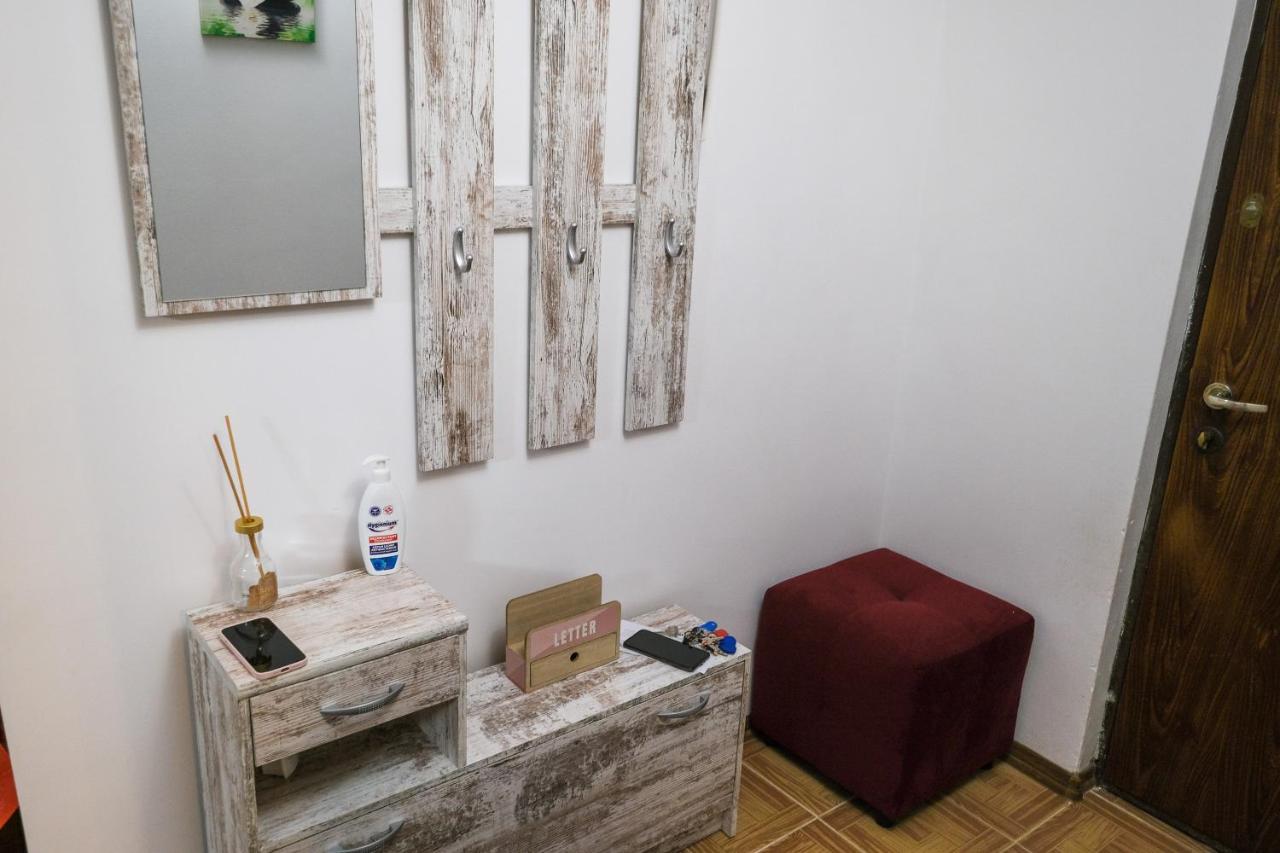 Stella'S Cozy Home Balotesti Ngoại thất bức ảnh